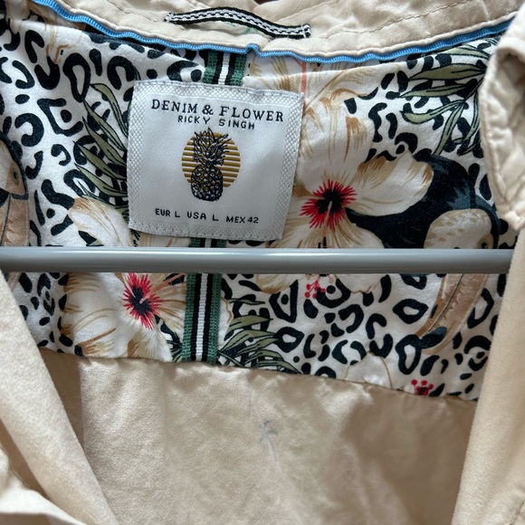 Denim & Flower button up shirt - Picture 2 of 6